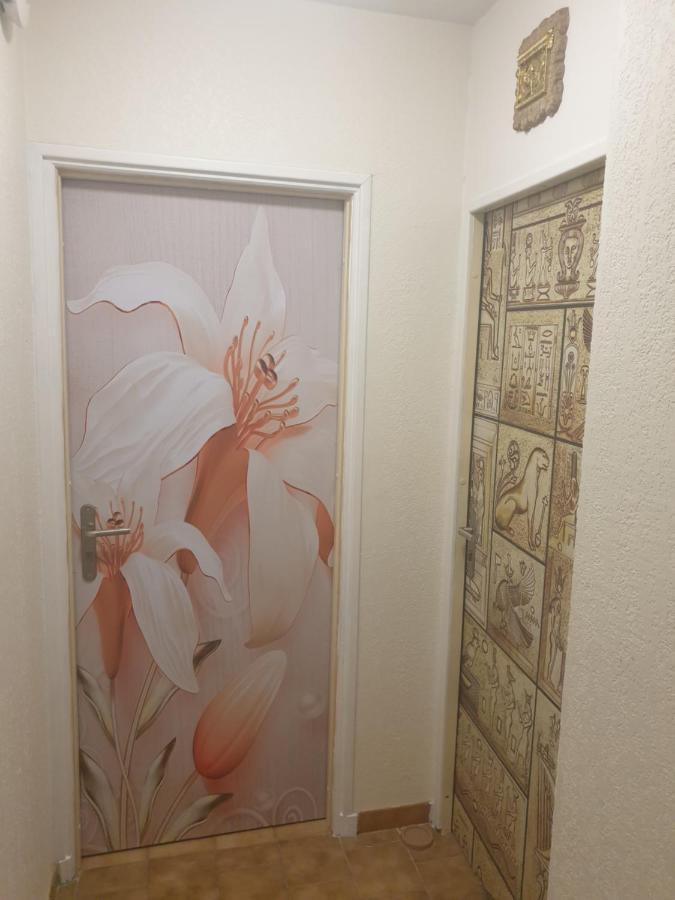 Horus Hotel Fréjus エクステリア 写真