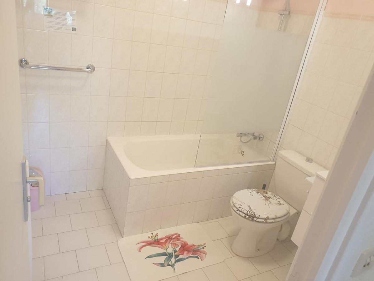 Horus Hotel Fréjus エクステリア 写真