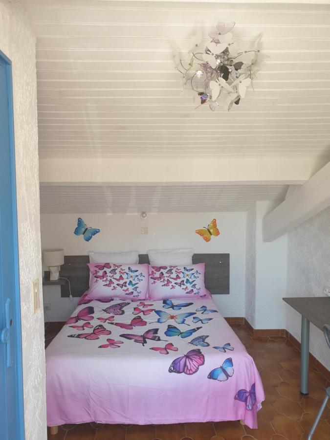Horus Hotel Fréjus エクステリア 写真