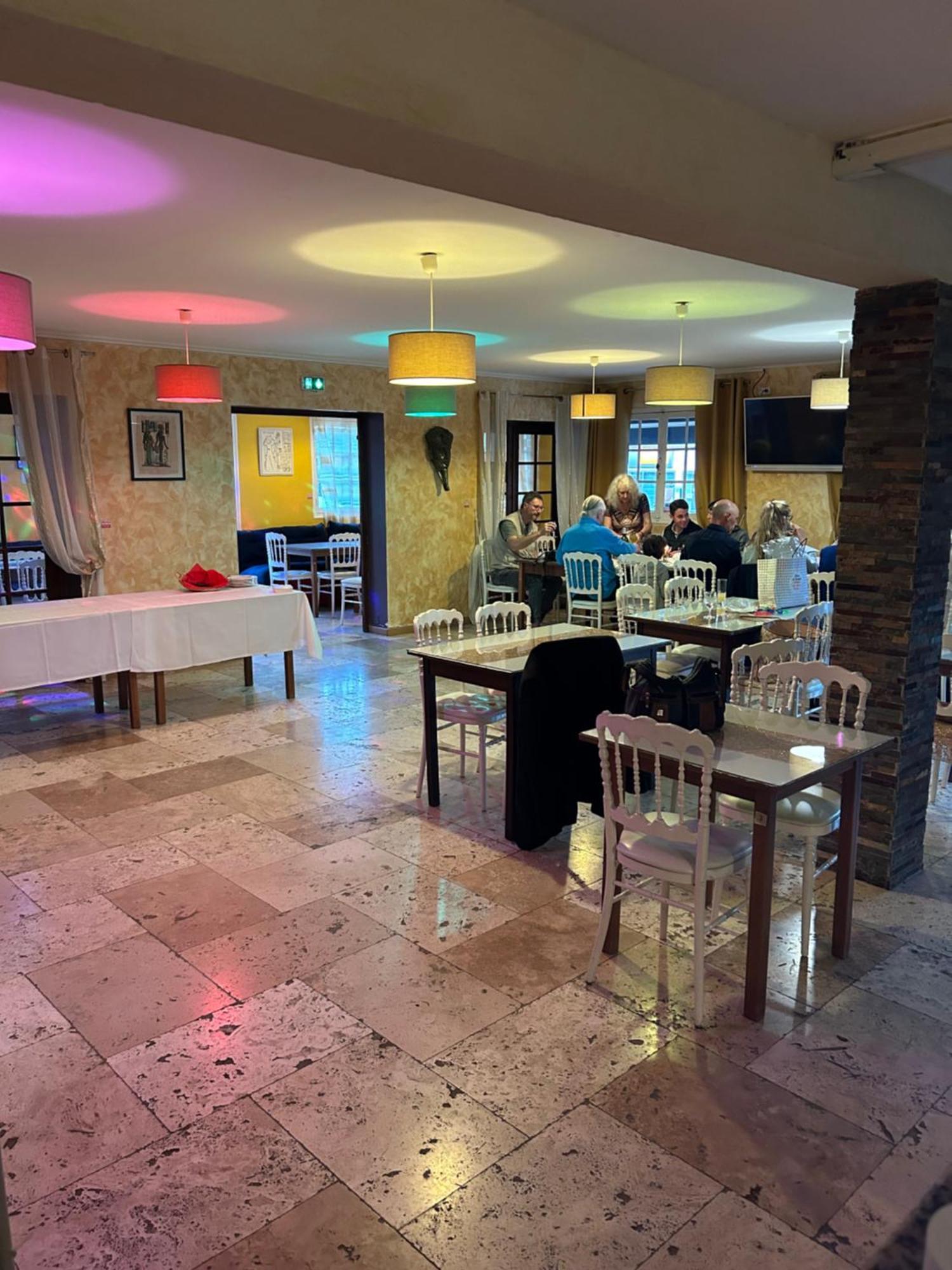 Horus Hotel Fréjus エクステリア 写真